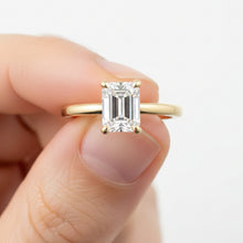 14K Solid Gold Emerald Cut Solitaire Diamond Ring - IGI Certified