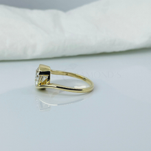 Tension Setting Round Cut 14K Solid Gold Twisted Diamond Rings IGI Certified