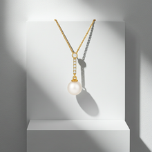 Luxurious South Sea Pearl 8.00 MM 14K Solid Gold Diamond Pendant With chain For Women
