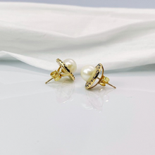 Real South Sea Pearl 14K Gold Earrings stud with Black and white Diamond Jacket