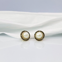 Real South Sea Pearl 14K Gold Earrings stud with Black and white Diamond Jacket